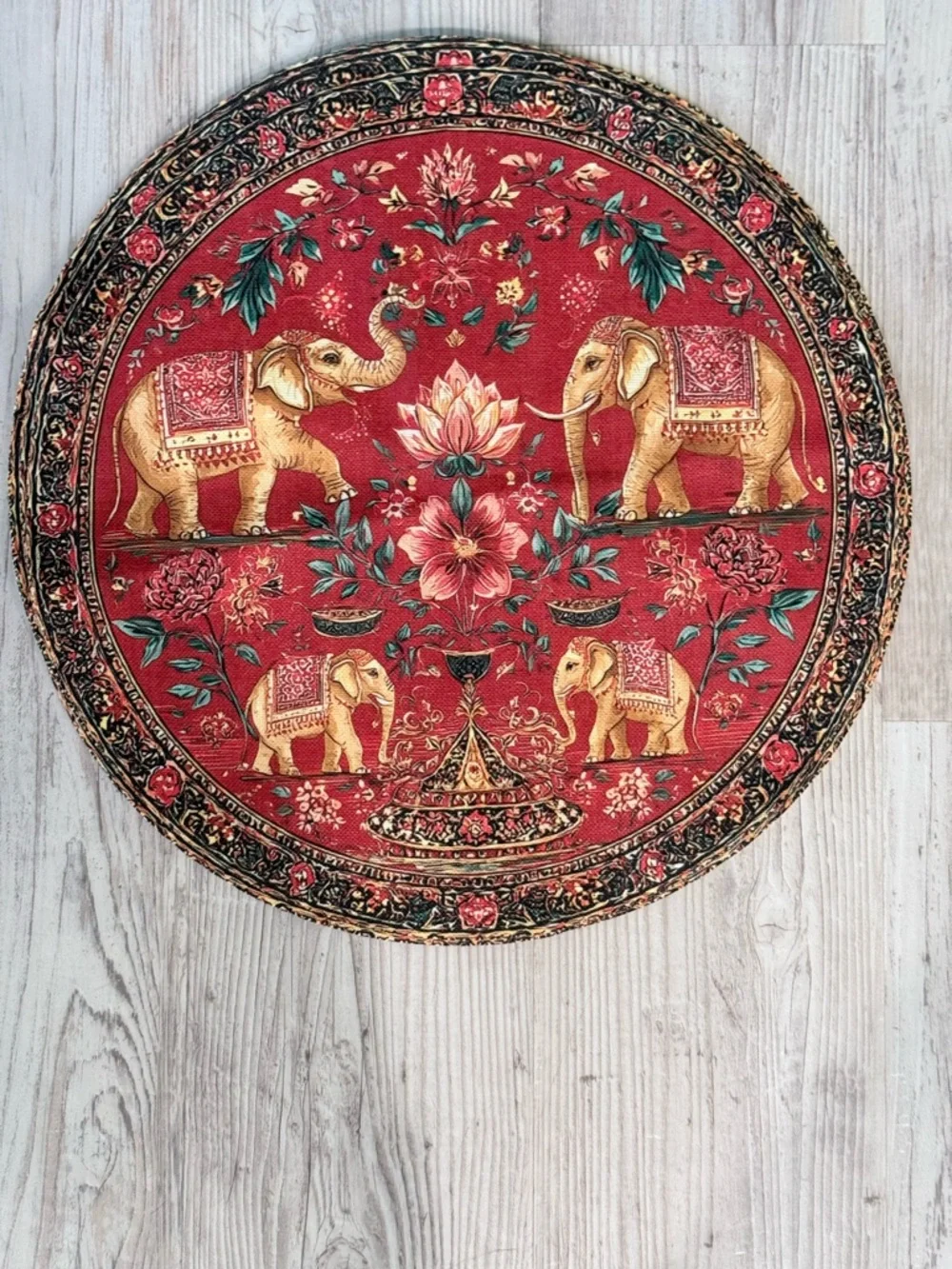 Set of 8 Red Elephant Round placemats